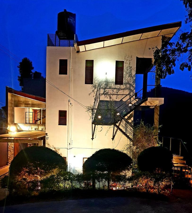 Bed and Breakfast Ella Floating View Exterior foto