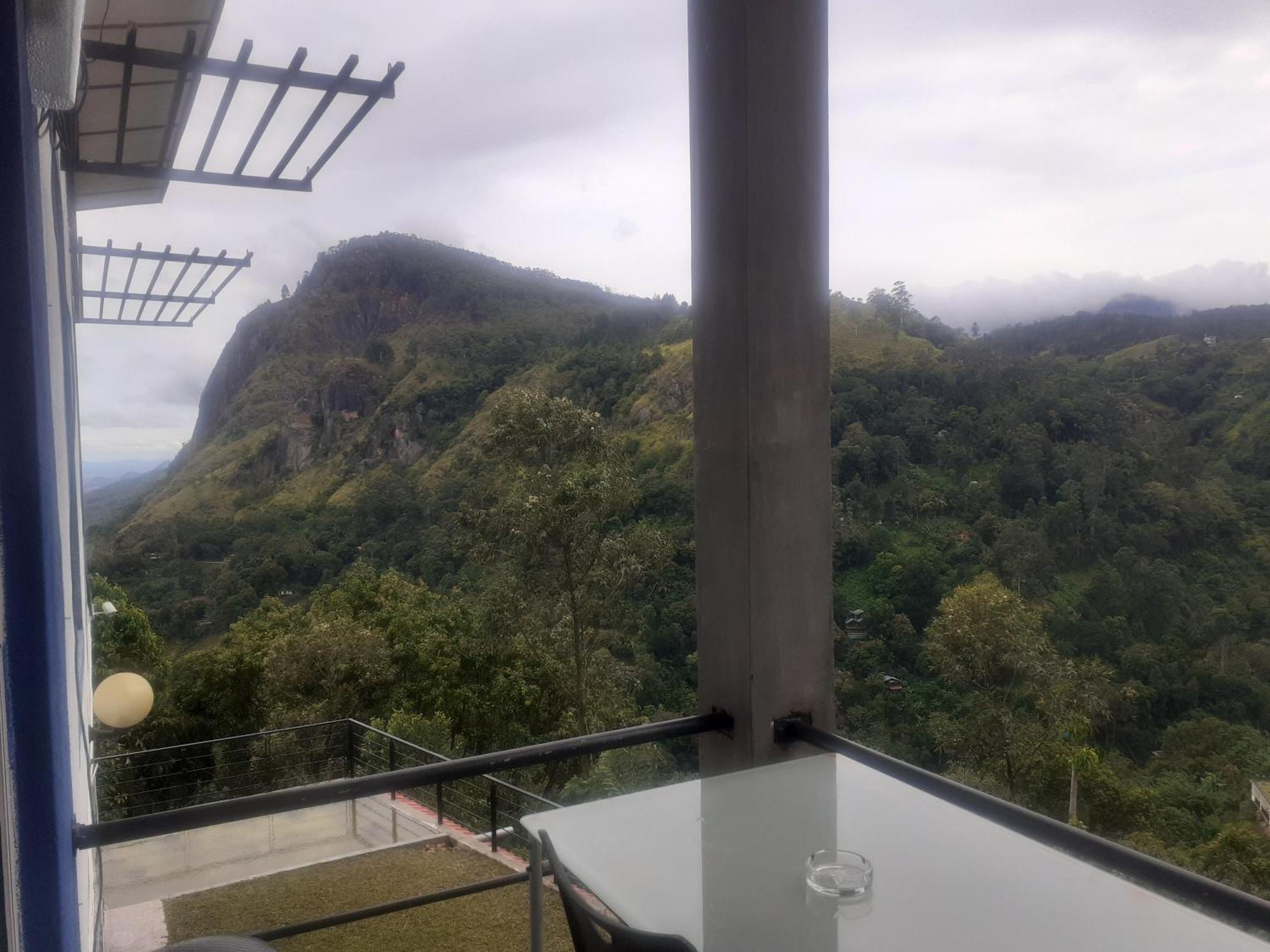 Bed and Breakfast Ella Floating View Exterior foto