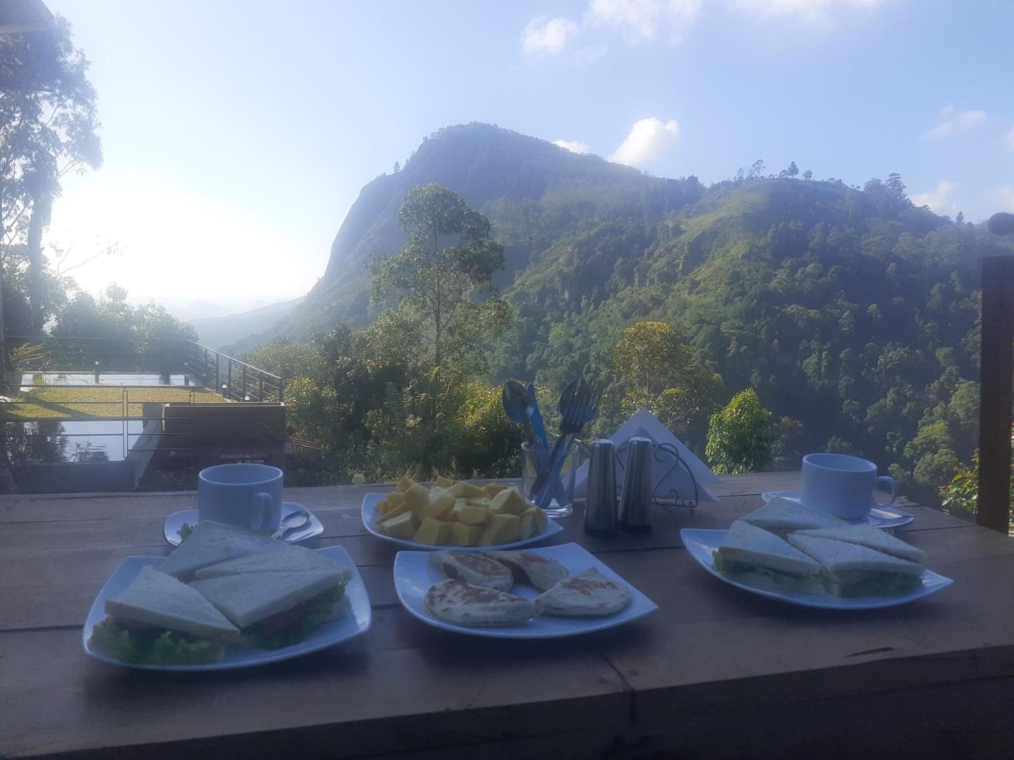 Bed and Breakfast Ella Floating View Exterior foto